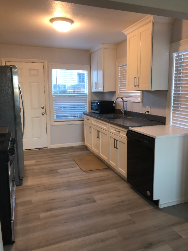 68 W 4th St - Photo 4 of 6