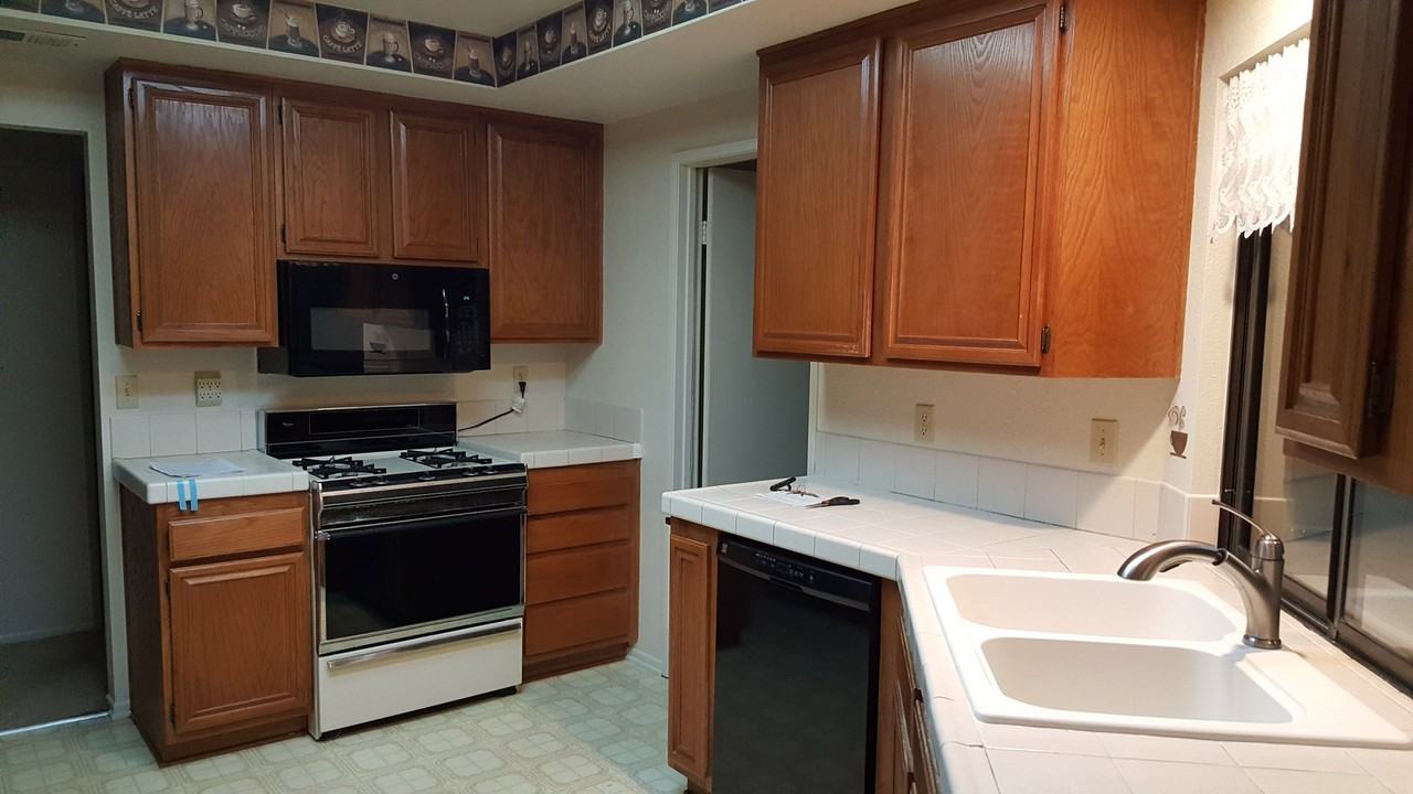 853 Ensenada Dr - Photo 6 of 9