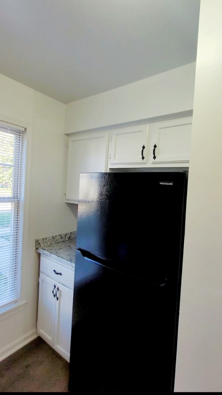 2 Bainbridge Ave #B - Photo 5 of 12