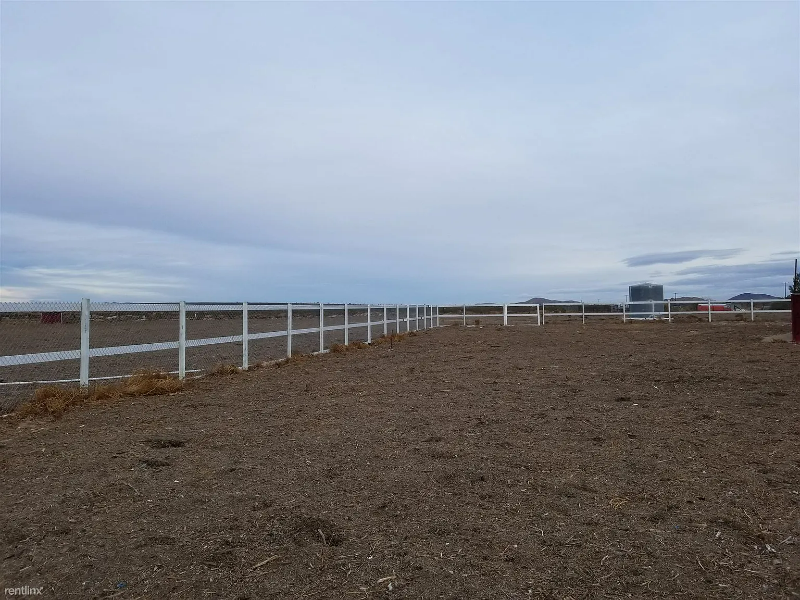 22317 E Avenue O - Photo 2 of 24