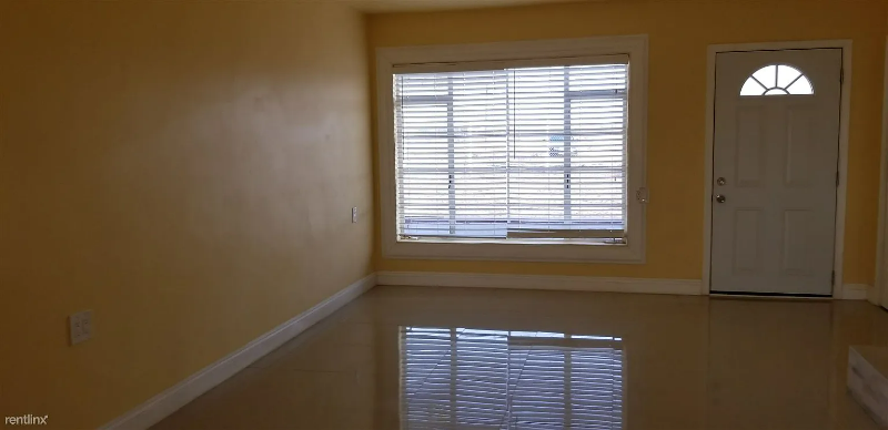 22317 E Avenue O - Photo 4 of 24