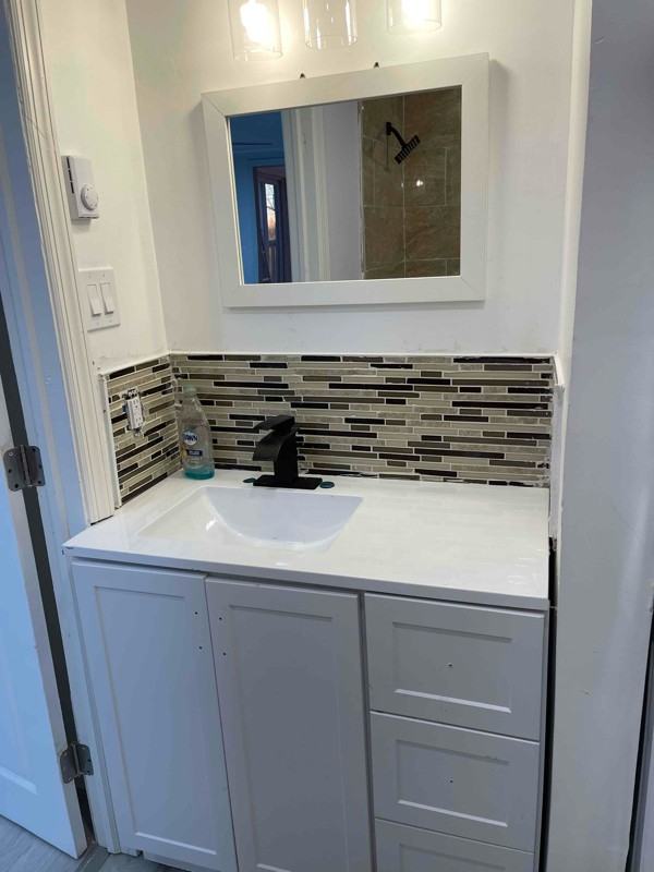 916 Ridge Ave #3 - Photo 6 of 17