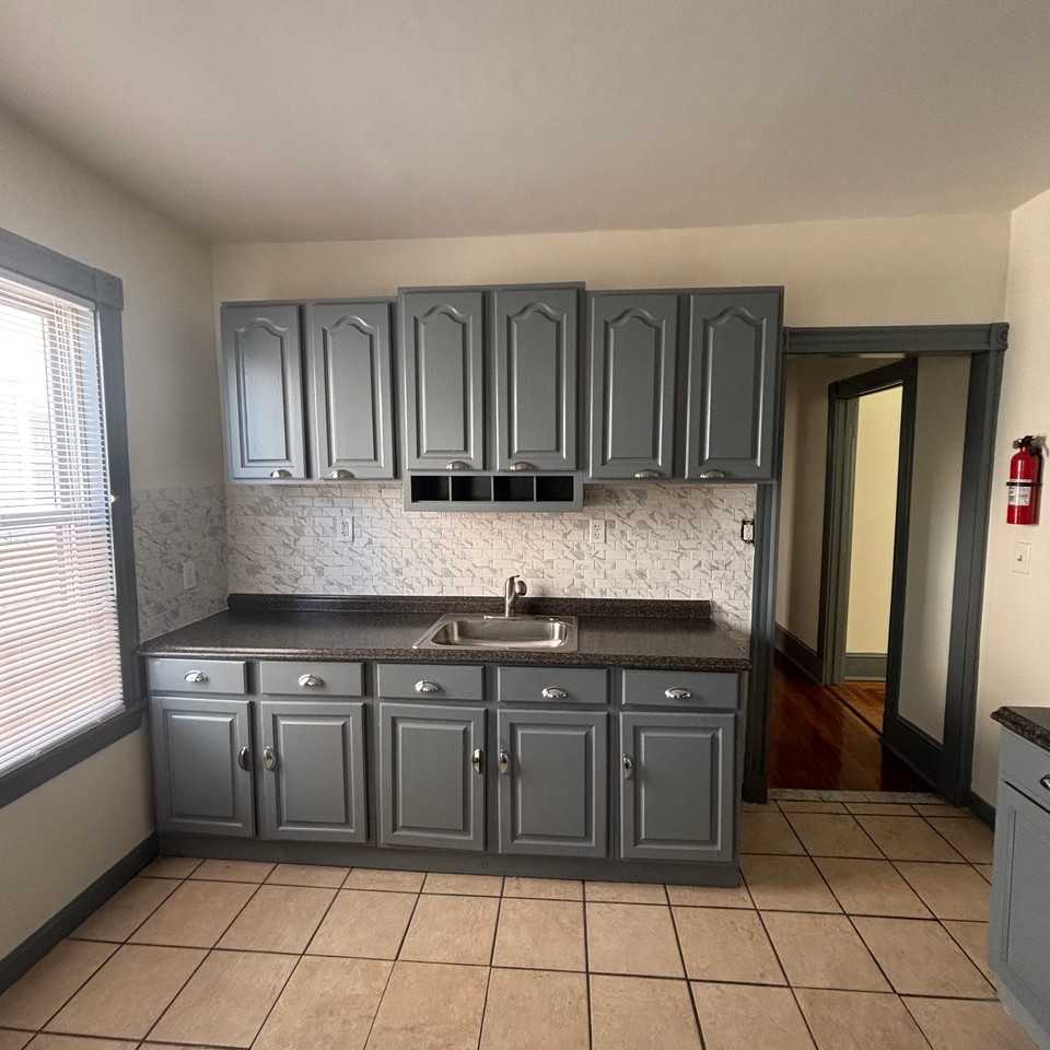 19 Topliff St #2 - Photo 2 of 5