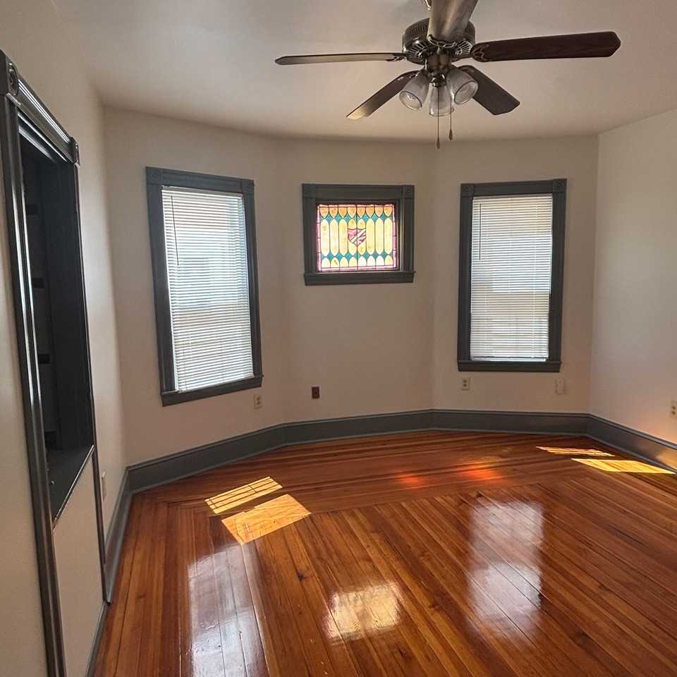 19 Topliff St #2 - Photo 3 of 5