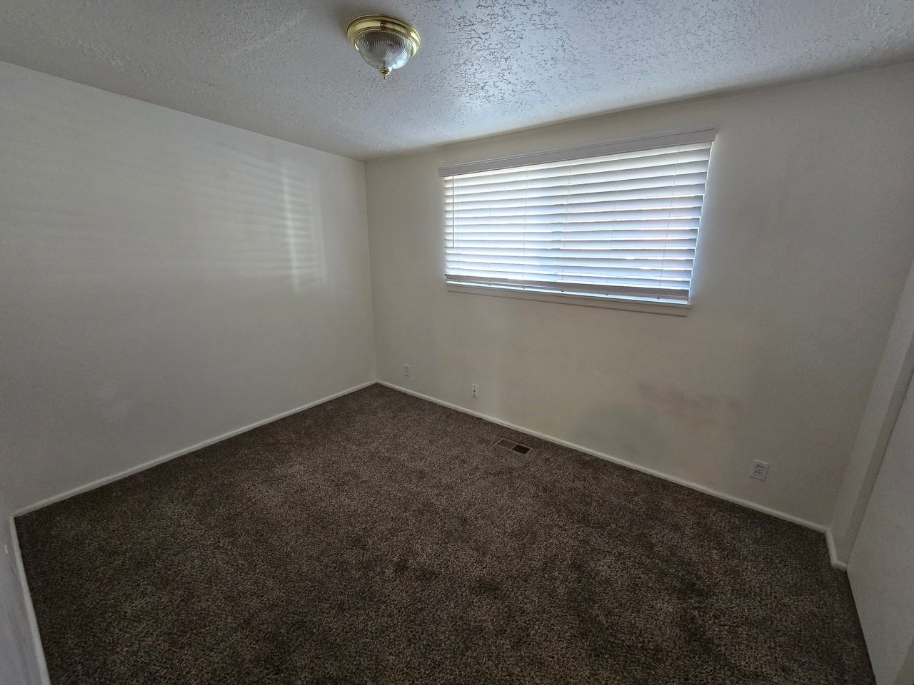 2583 Ws #A - Photo 2 of 5