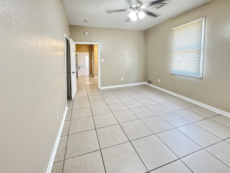 1228 S Genois St - Photo 2 of 7