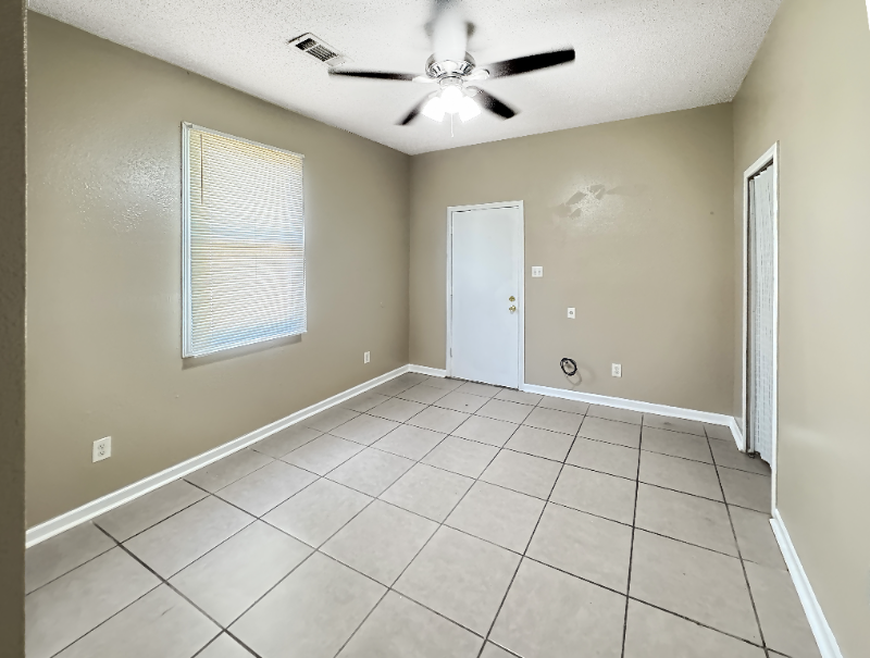 1228 S Genois St - Photo 7 of 7
