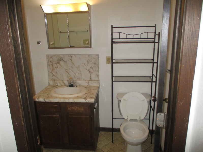 508 9th St N #3 - Photo 6 of 7