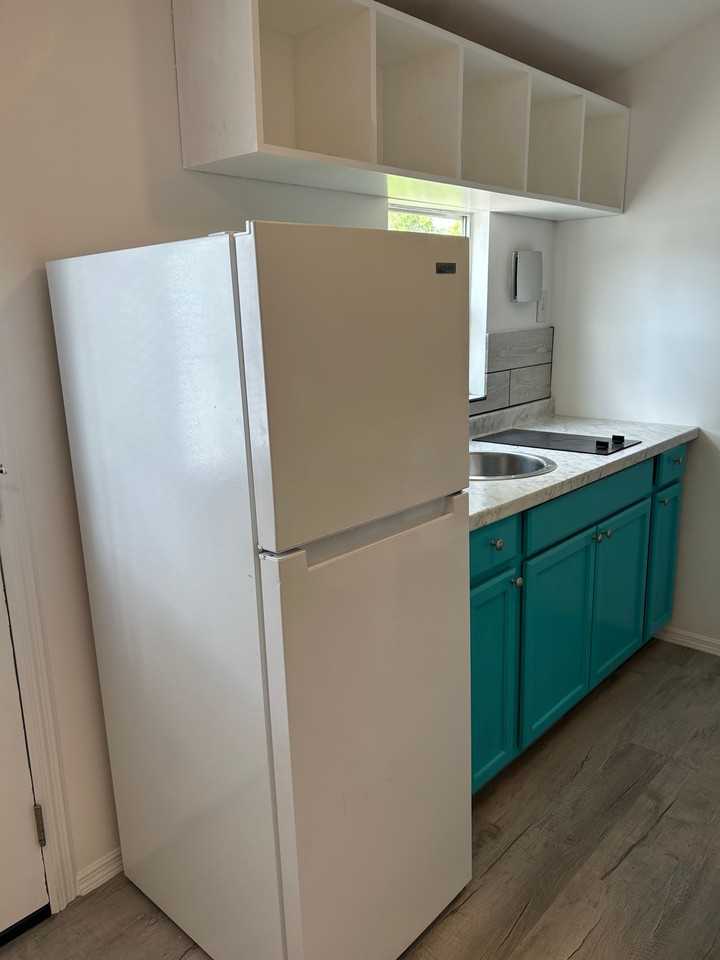 1709 Furey Dr #4 - Photo 5 of 5