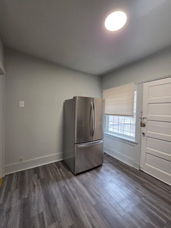 6657 S Minerva Ave #1142-1W - Photo 4 of 15