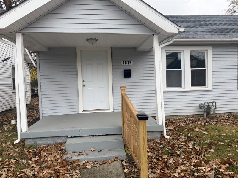 1617 Lawton Ave - Photo 2 of 16