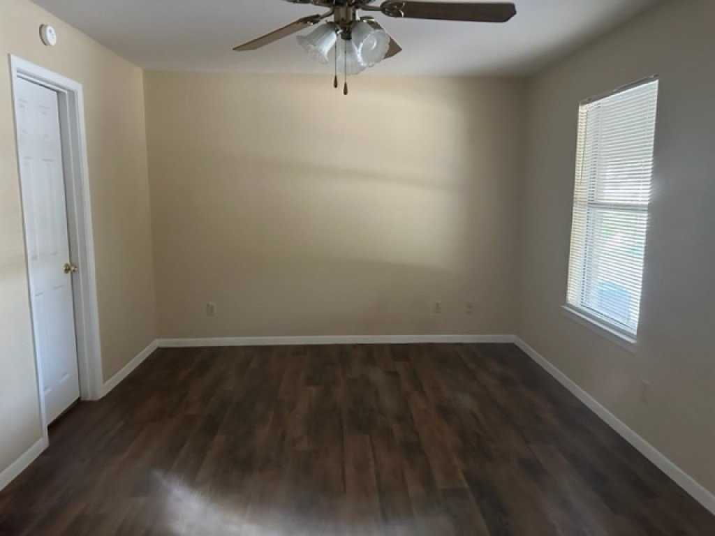 2527 Westminster Dr - Photo 7 of 10