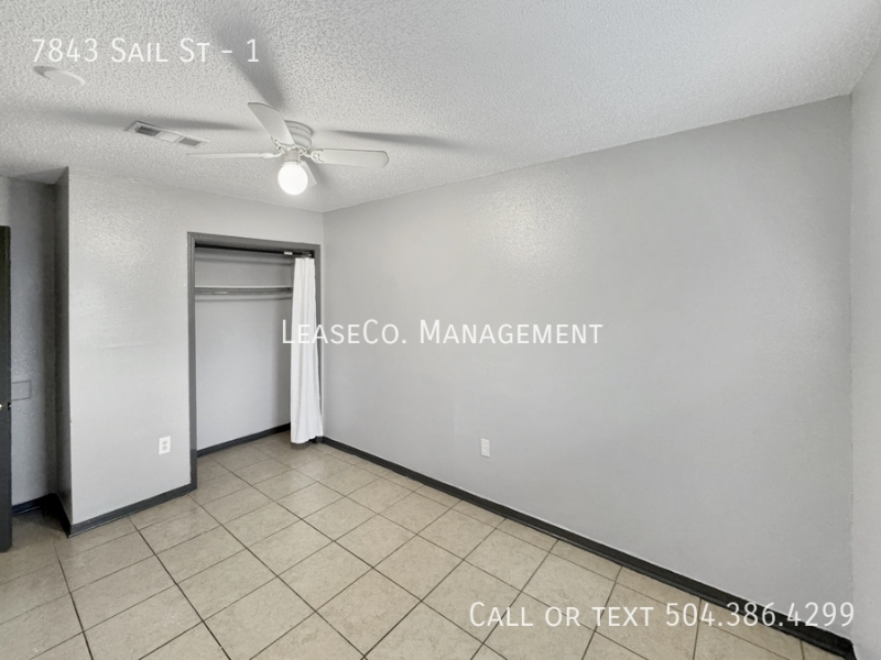 7843 Sail St - Photo 3 of 8