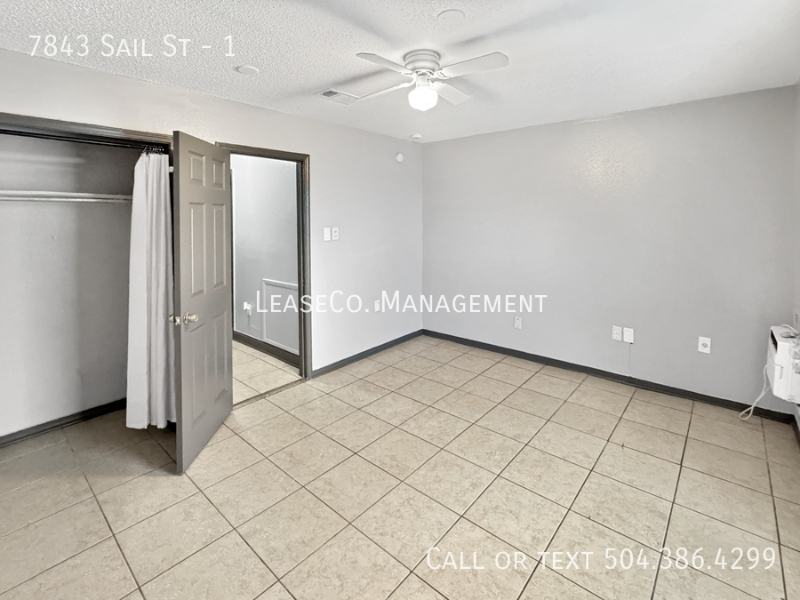 7843 Sail St - Photo 5 of 8