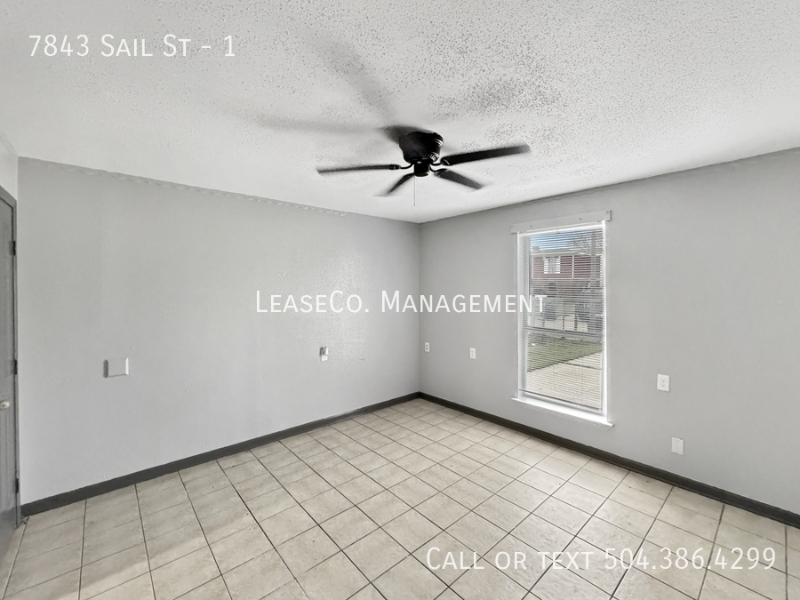 7843 Sail St - Photo 6 of 8