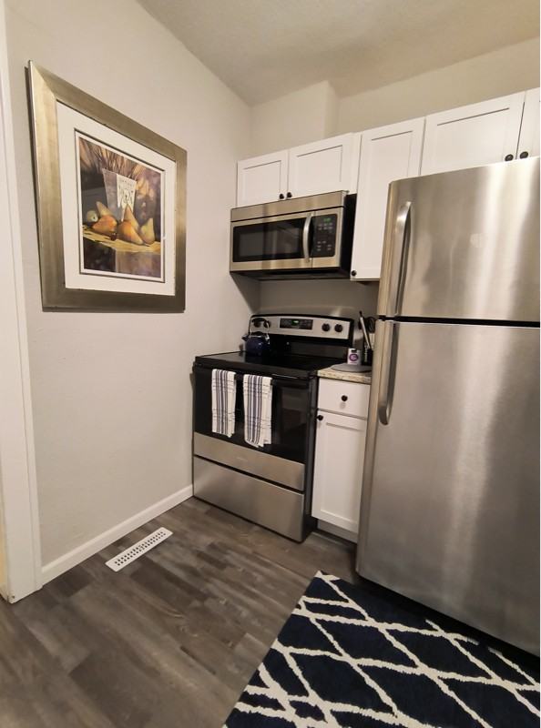 607 7th Ave Se - Photo 4 of 13