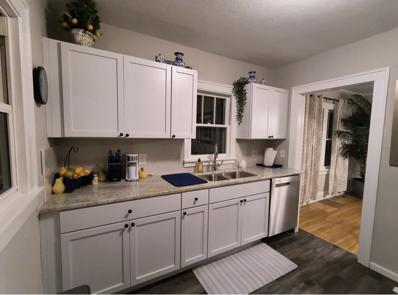 607 7th Ave Se - Photo 5 of 13