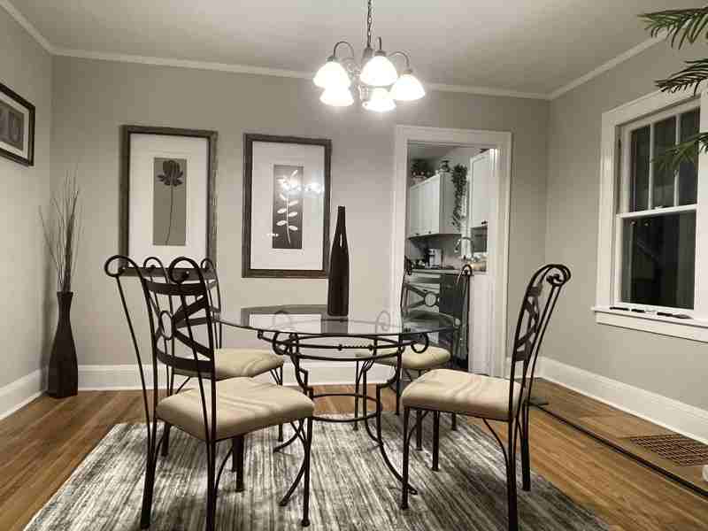 607 7th Ave Se - Photo 6 of 13