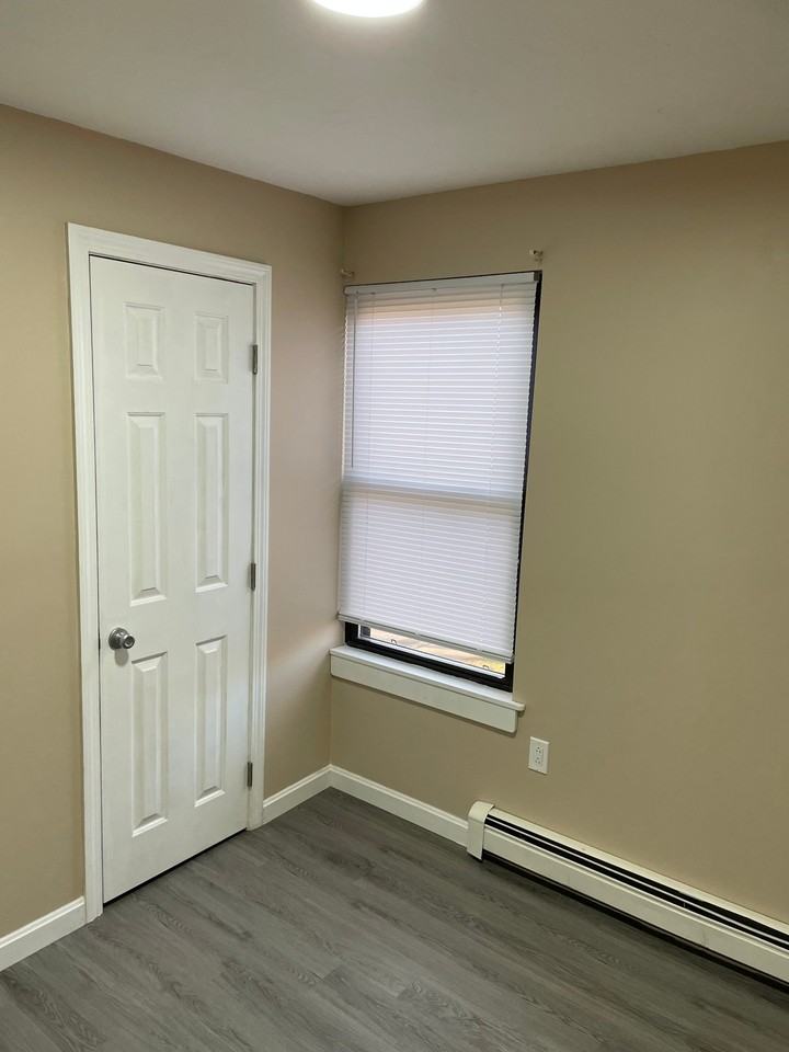 62 E Water St #2 - Photo 3 of 12