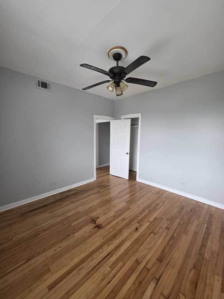 4315 W 15th St #3 - Photo 2 of 13