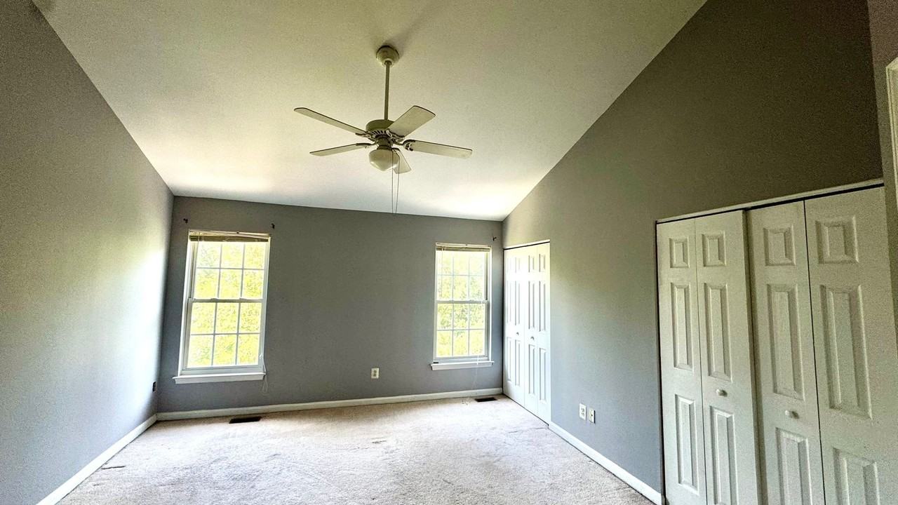 8876 Stable Forest Pl - Photo 6 of 7