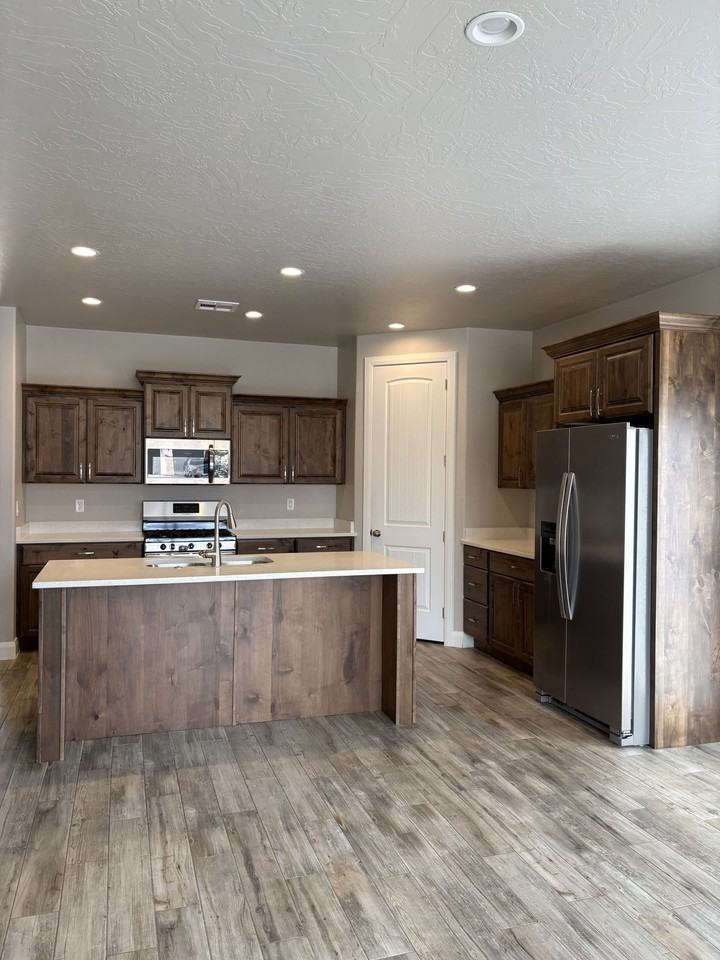 3519 Wn - Photo 3 of 20