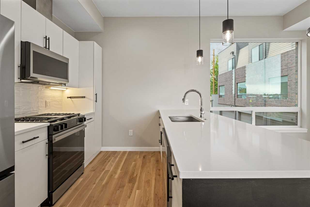 3939 Inca St - Photo 4 of 15