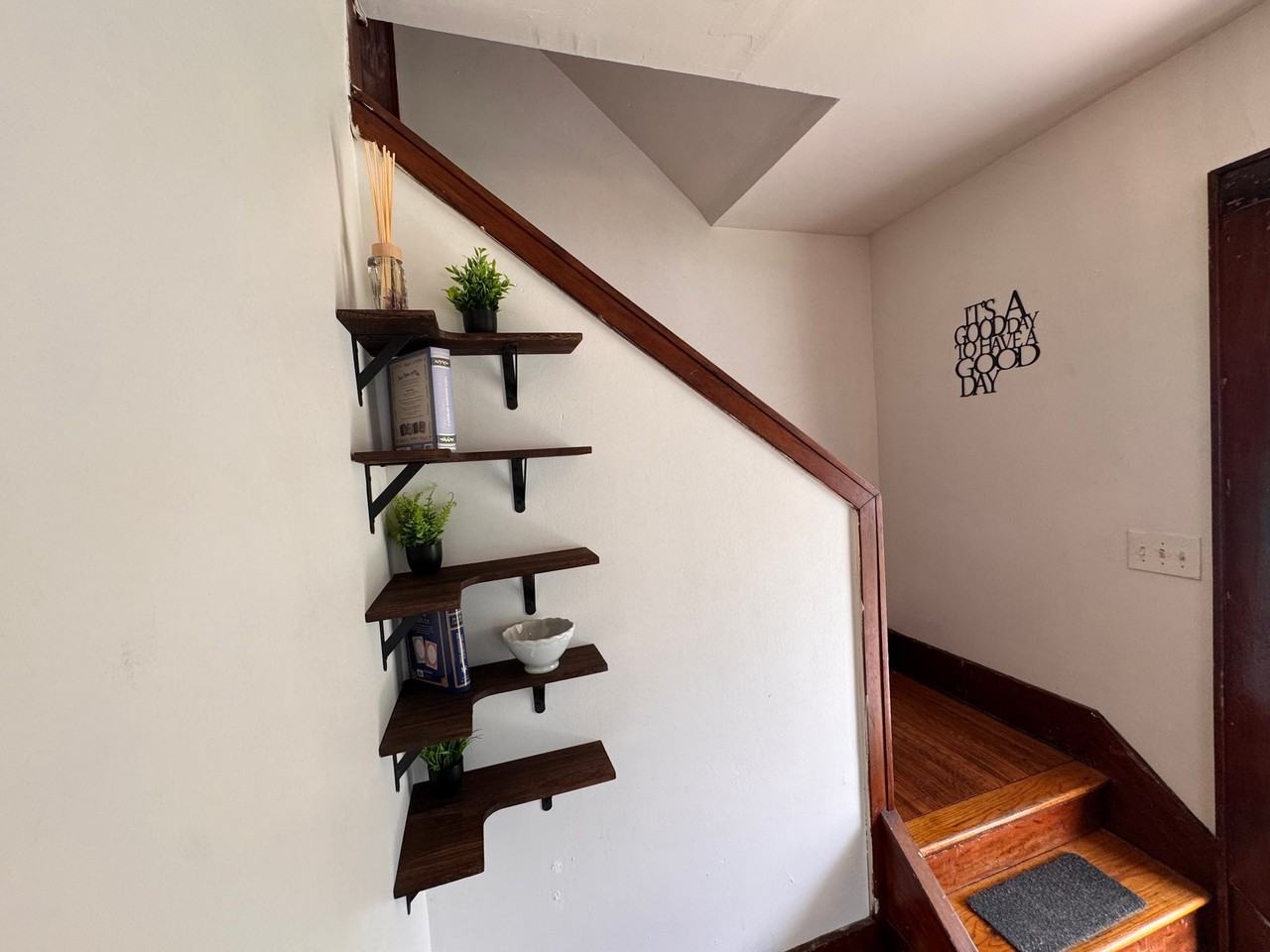 186 Spruce Ave - Photo 6 of 13