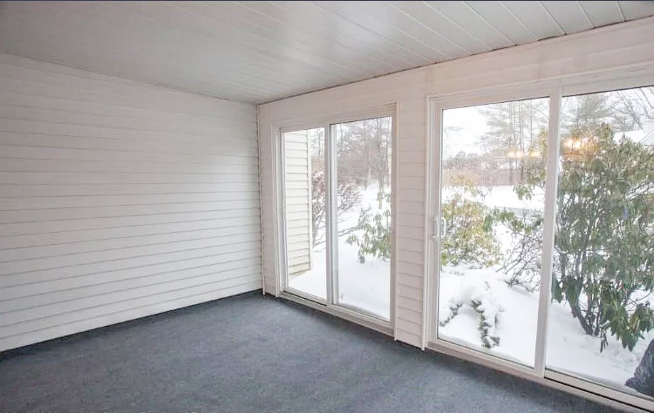 655C Yale Way - Photo 4 of 20