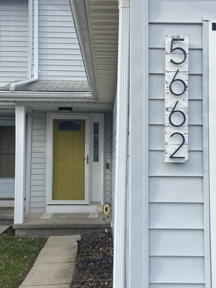 5662 Running Brook Rd - Photo 2 of 20