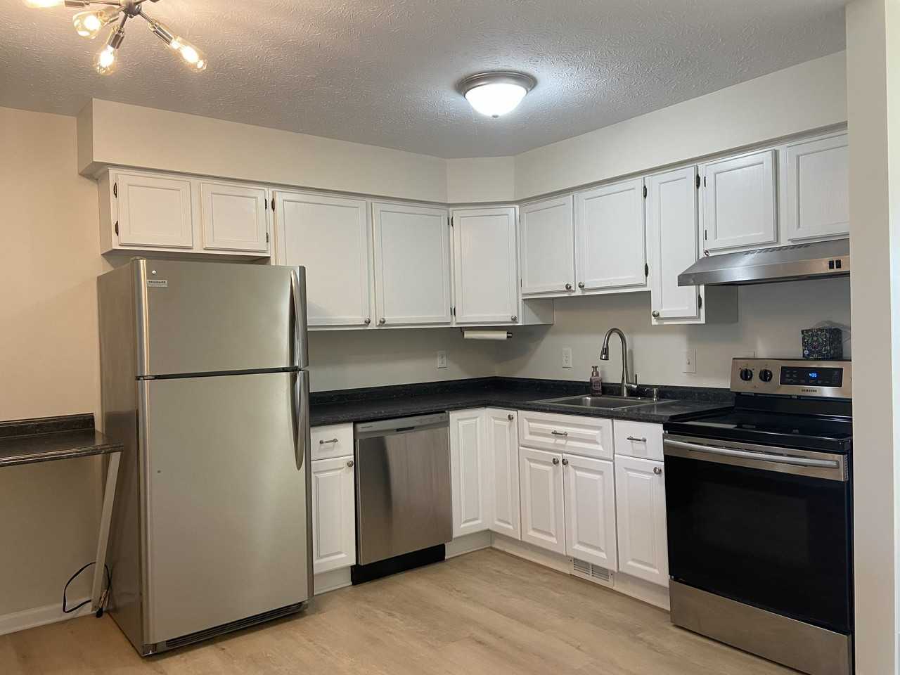 5662 Running Brook Rd - Photo 4 of 20