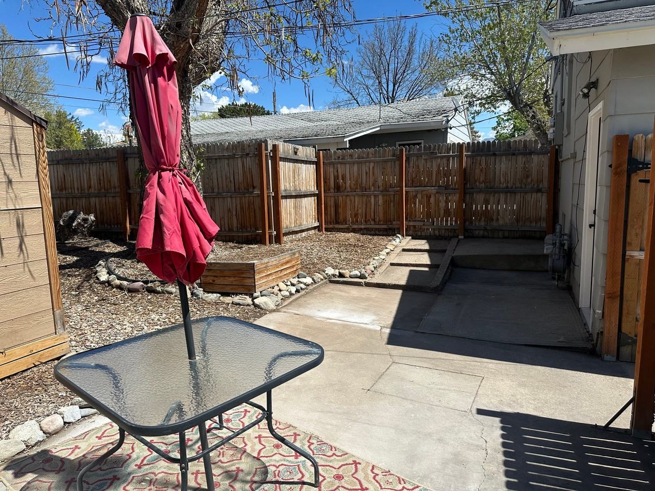 449 Center St - Photo 5 of 15