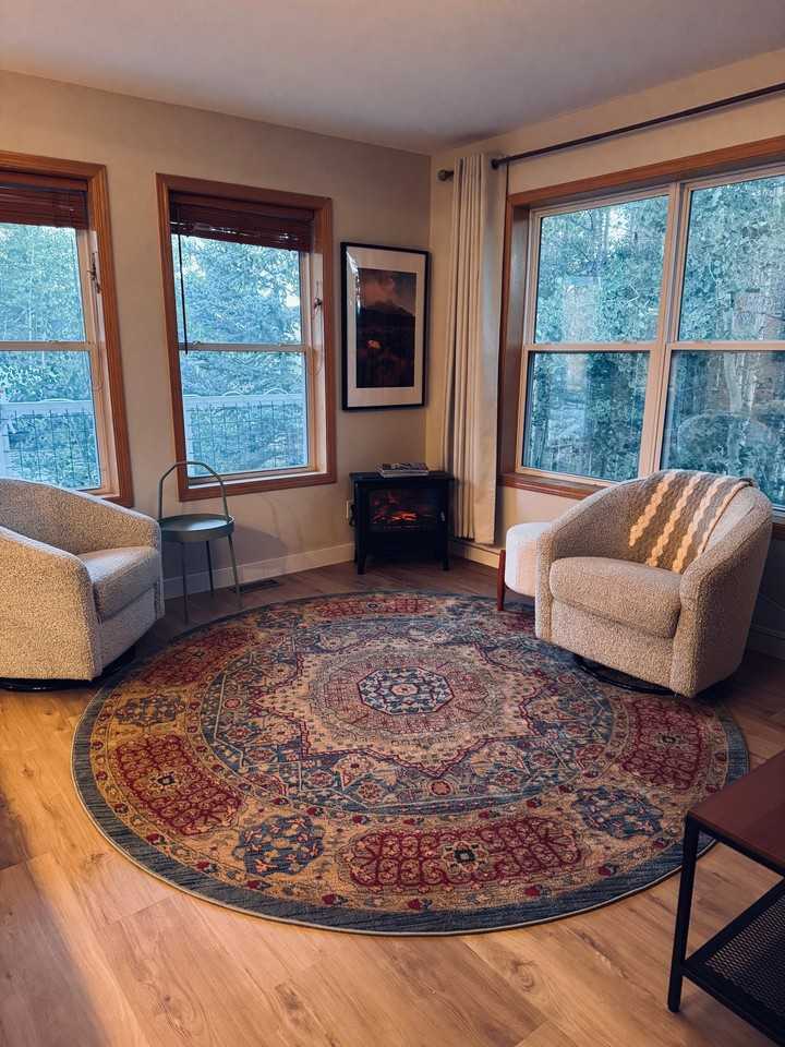 146 Brooklyn Cir - Photo 4 of 19