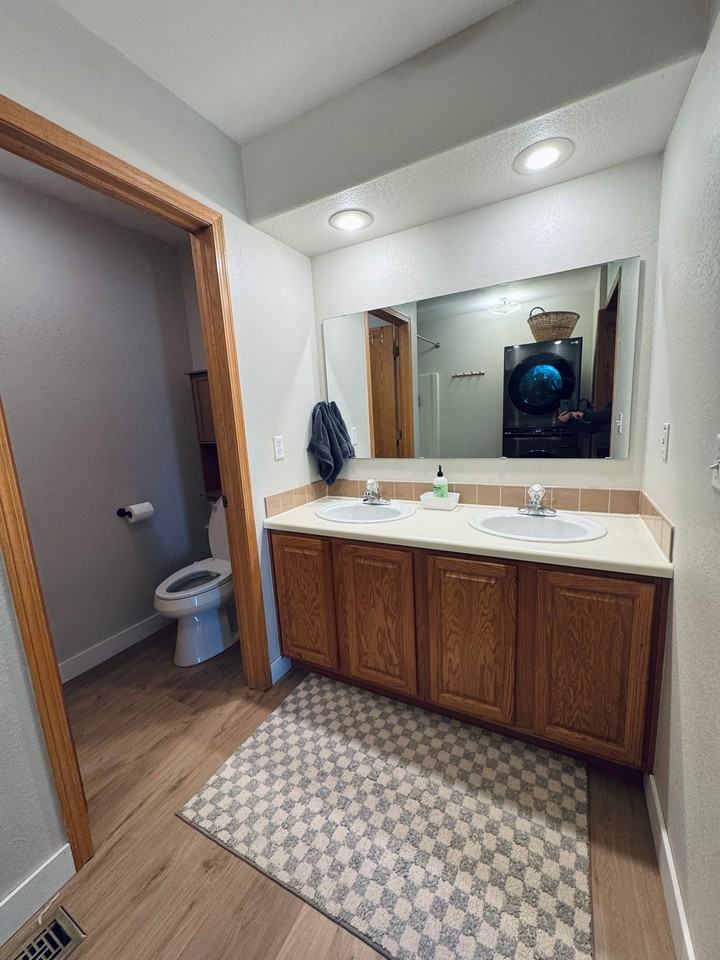 146 Brooklyn Cir - Photo 6 of 19