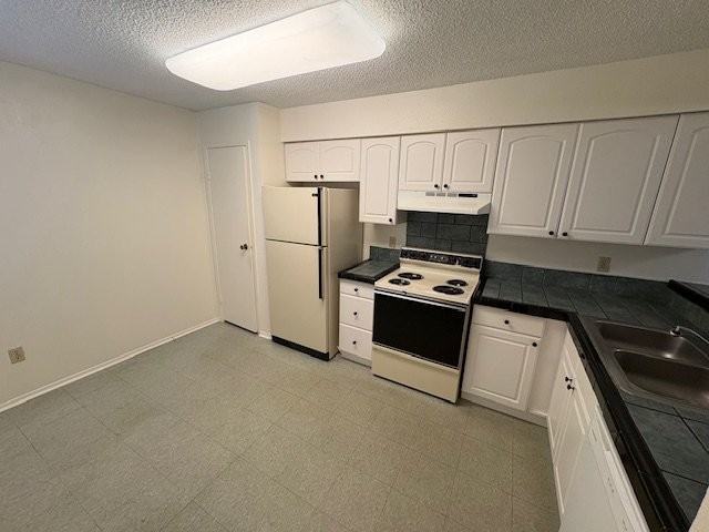 2355 E Geddes Ave #E - Photo 3 of 11