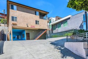 featured image of 5231 Huntington Dr N #2