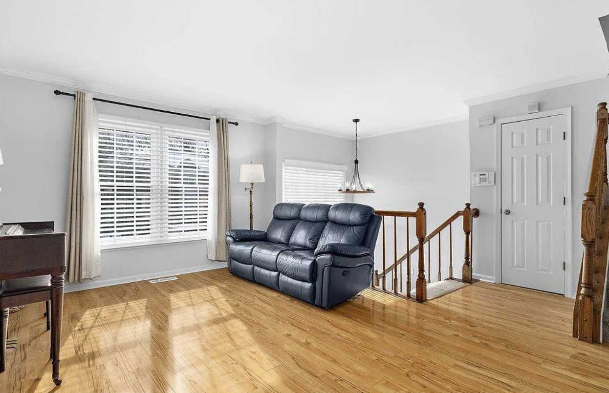 251 Saint Michaels Cir - Photo 2 of 19