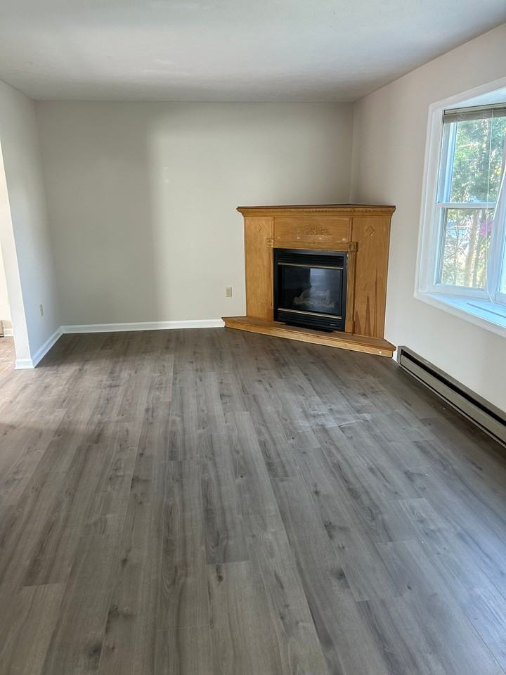 121 Edgewood Dr - Photo 2 of 7