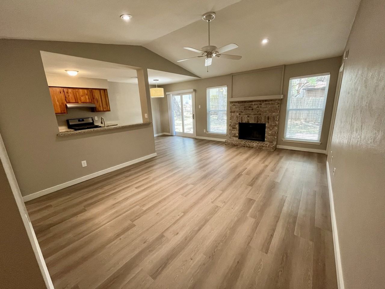 4501 Dorsett Oaks Cir #A - Photo 5 of 18