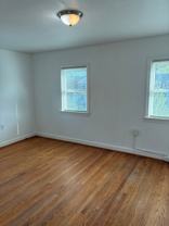 425 Oakwood St Se - Photo 1 of 1