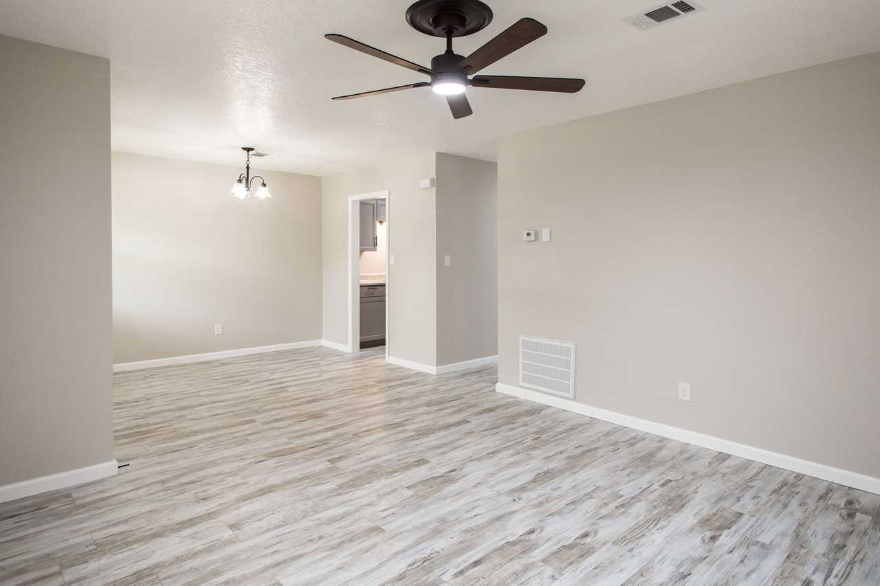 926 Highsmith St #926 - Photo 7 of 18