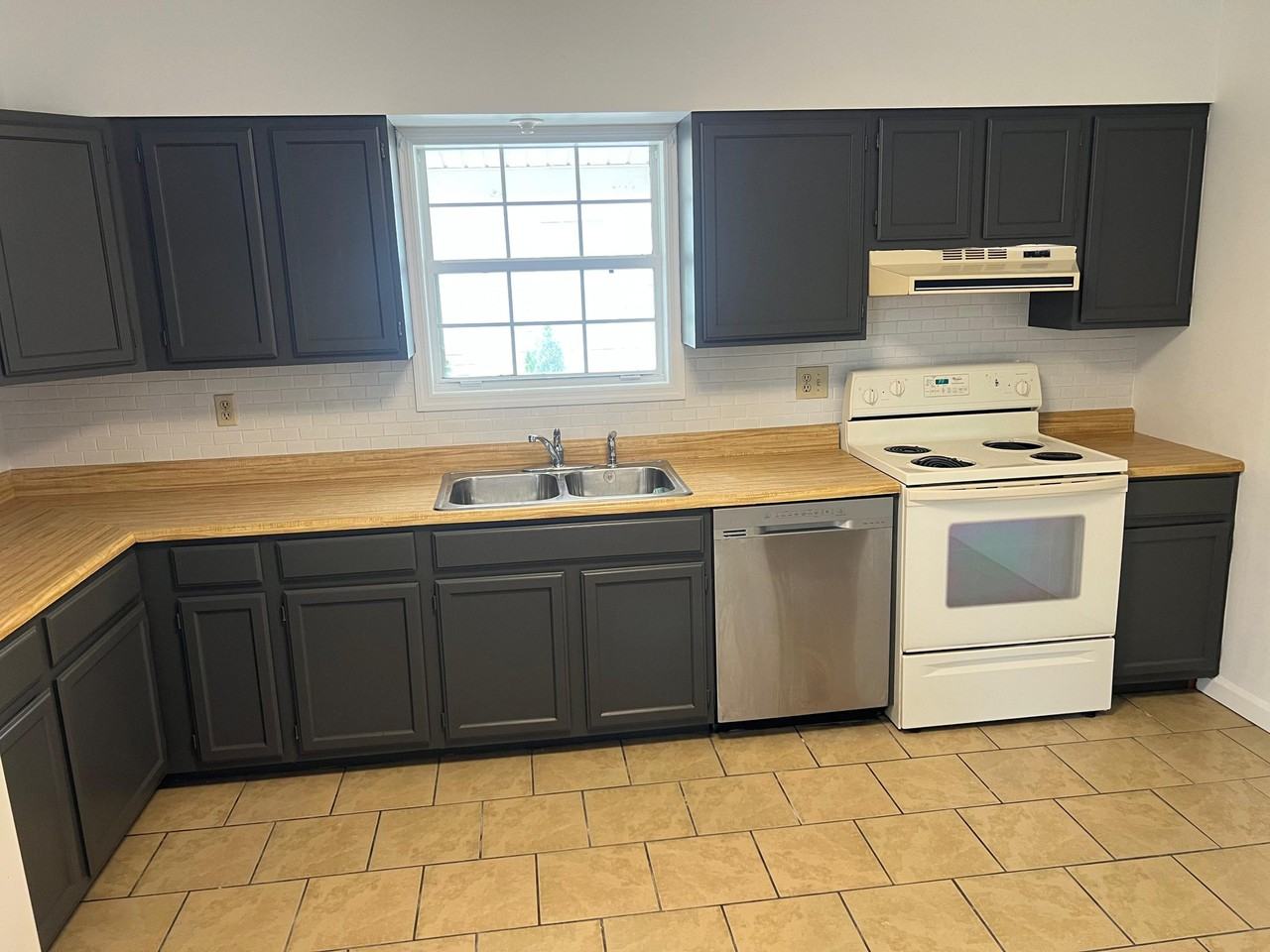 111 Paint Rock Ferry Rd #A - Photo 3 of 12