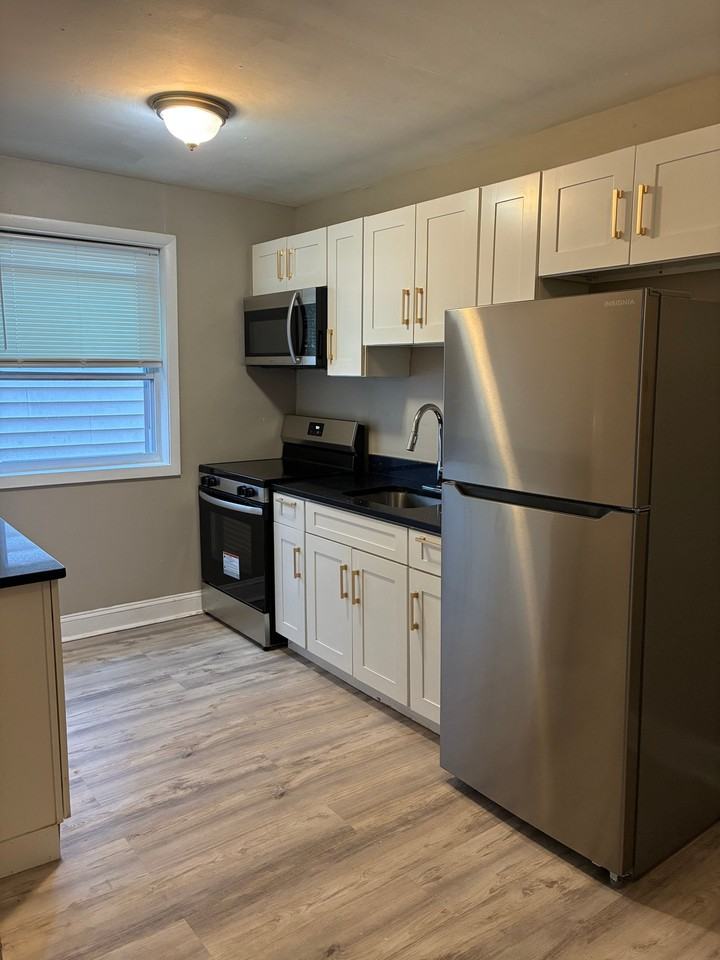 4919 A St Se #202 - Photo 4 of 11