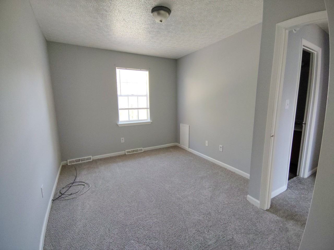 16 Duiguid Dr - Photo 3 of 10