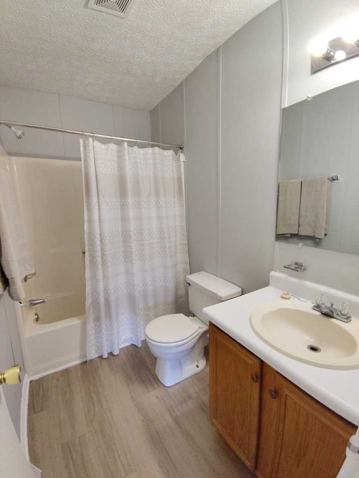 16 Duiguid Dr - Photo 4 of 10