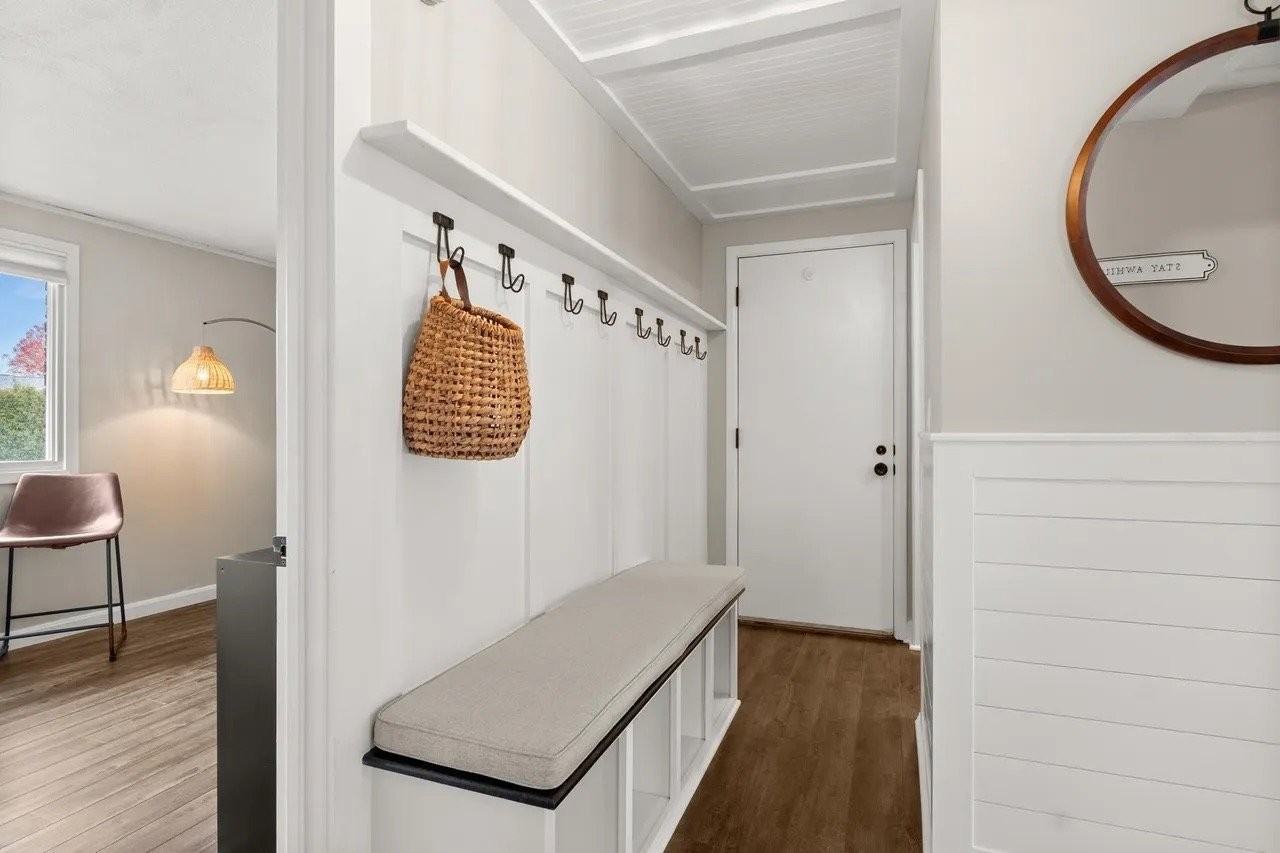 478 Seabury - Photo 5 of 17