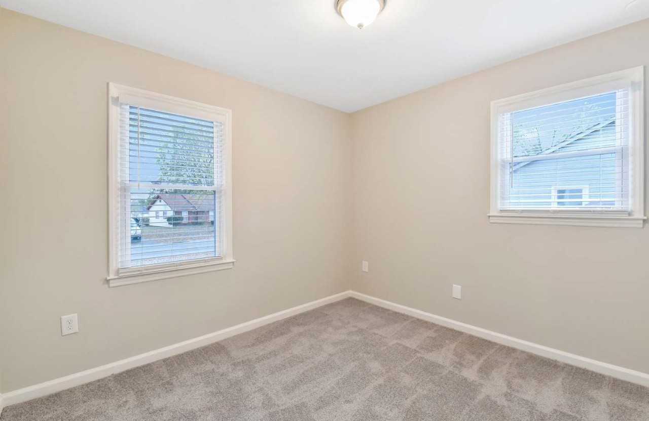 823 Dedmon Dr #1 - Photo 3 of 16