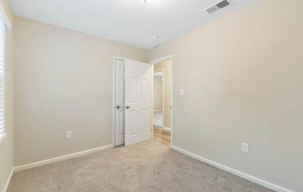 823 Dedmon Dr #1 - Photo 4 of 16