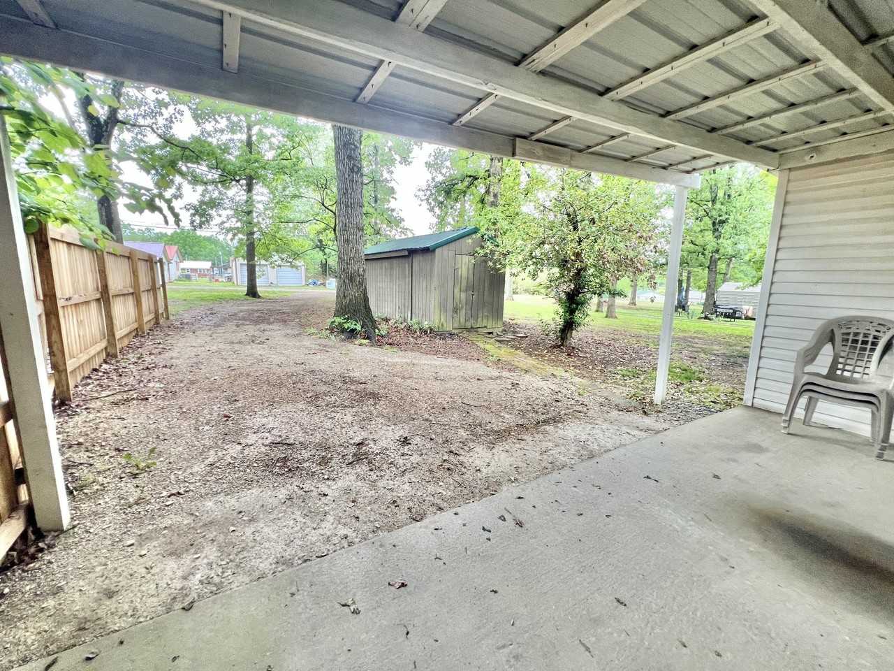 414 Broadway Ave - Photo 4 of 18
