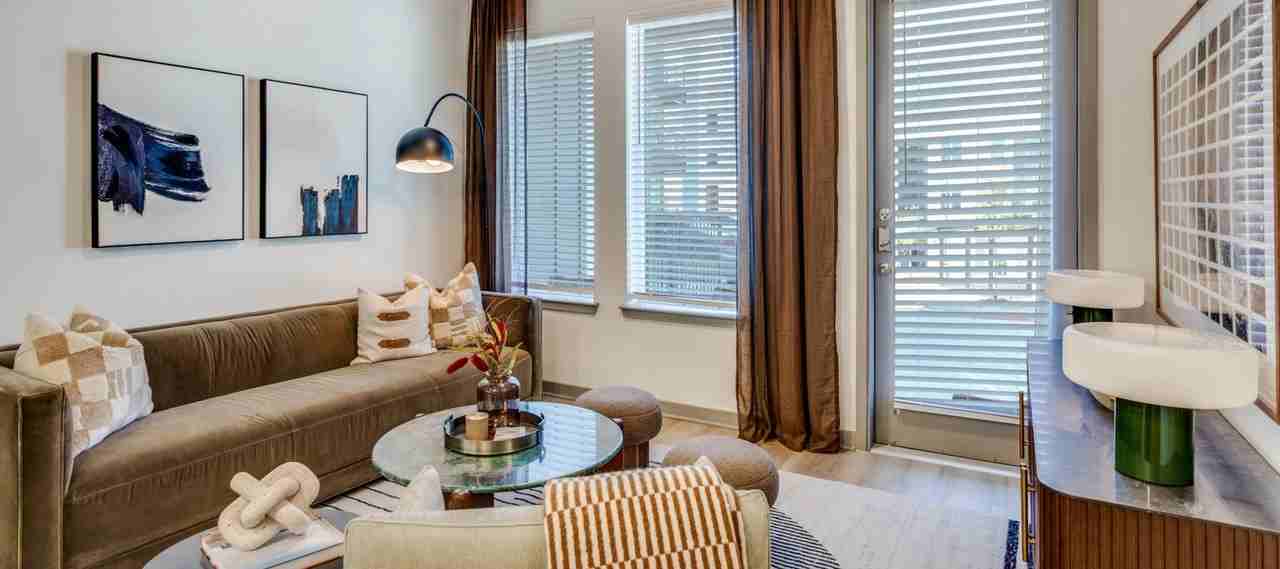 8153 Beaver Dam St #5305 - Photo 4 of 16